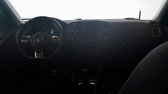 Volkswagen Tiguan 4 of 5