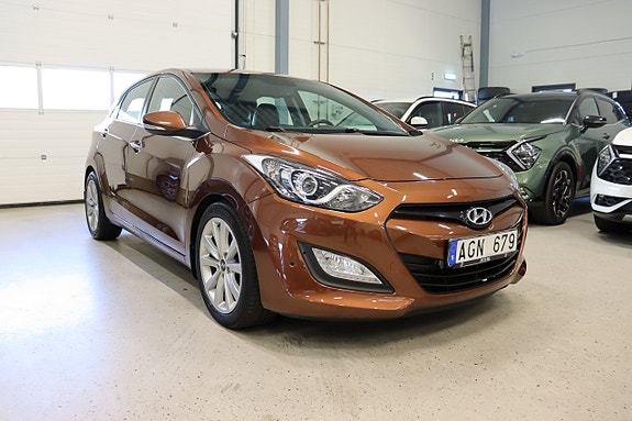 Hyundai i30 2 of 25