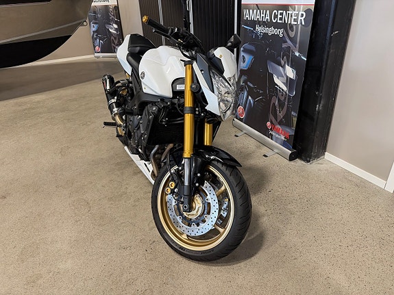 Yamaha FZ8-N ABS, slipon 3 of 4