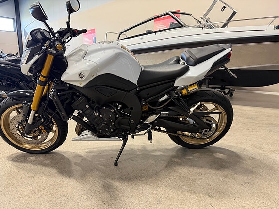 Yamaha FZ8-N ABS, slipon 4 of 4