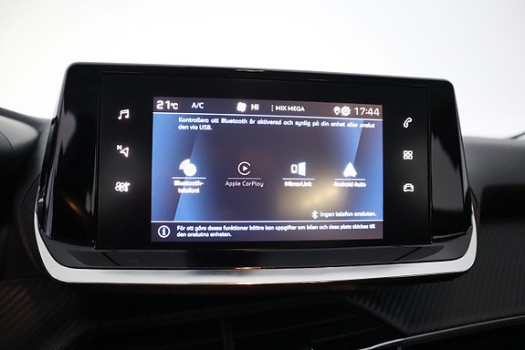 Peugeot 2008 15 of 18