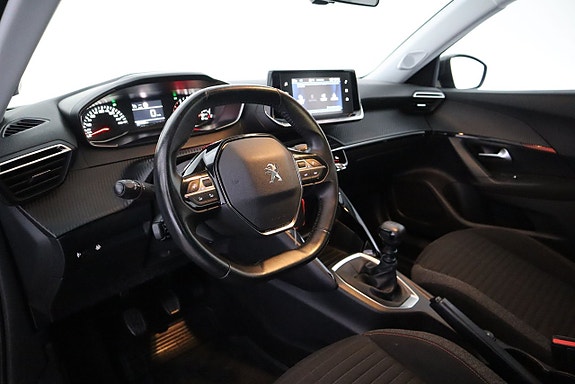 Peugeot 2008 10 of 18