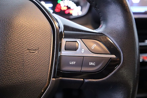 Peugeot 2008 14 of 18