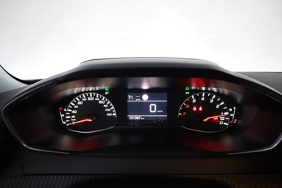 Peugeot 2008 12 of 18