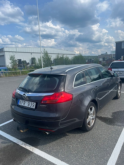 Opel Insignia 3 of 6