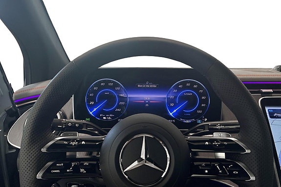 Mercedes-Benz EQE350 SUV 7 of 16
