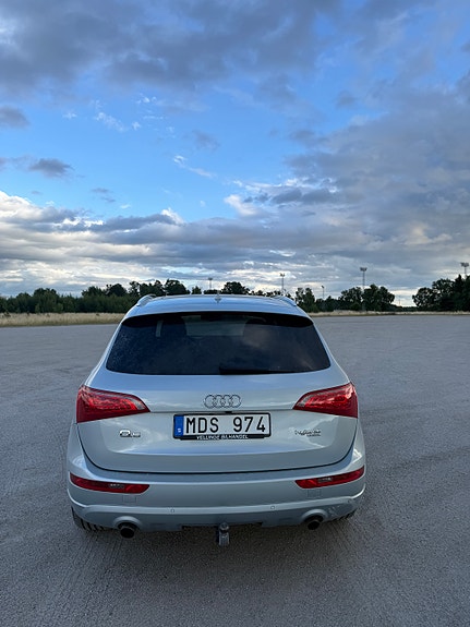 Audi Q5 4 of 5