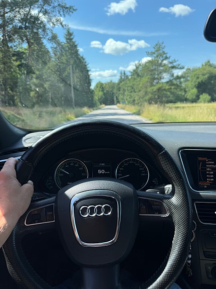 Audi Q5 6 of 11