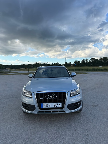 Audi Q5 2 of 5