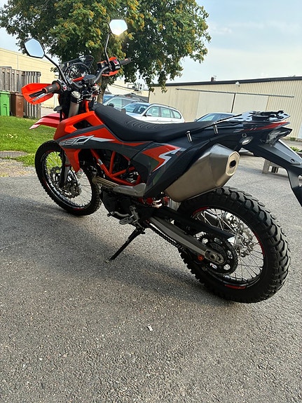 KTM 690 Enduro R "Sänkt 40mm" 4 of 6