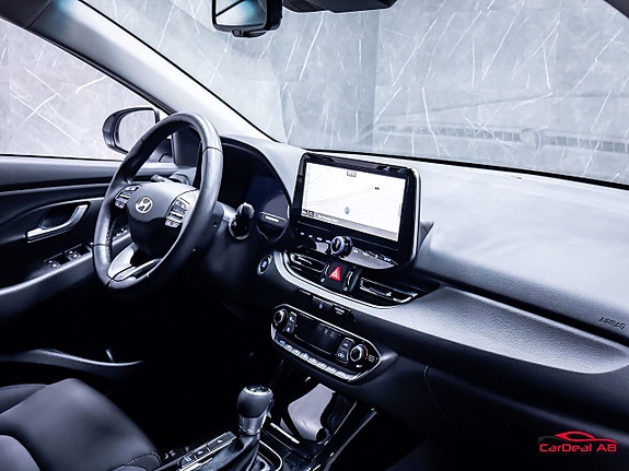 Hyundai i30 13 of 27