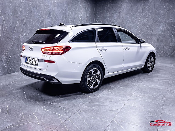 Hyundai i30 7 of 27