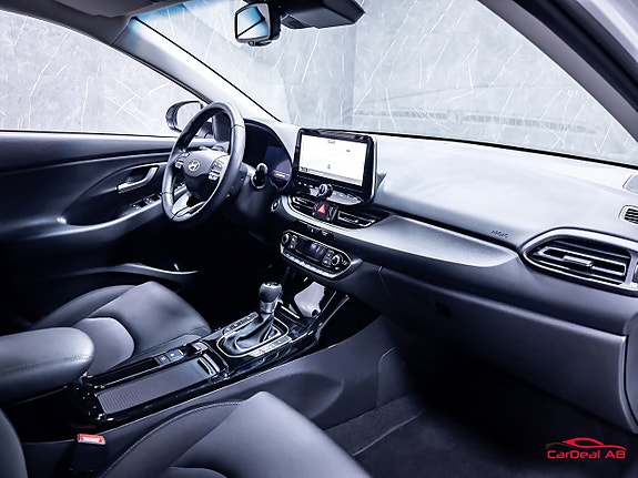 Hyundai i30 14 of 27