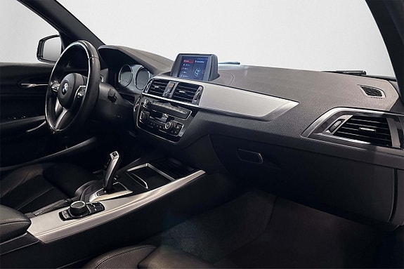 BMW 120i 9 of 21