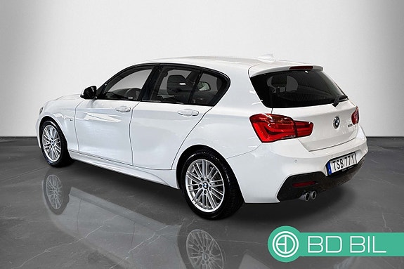 BMW 120i 2 of 21
