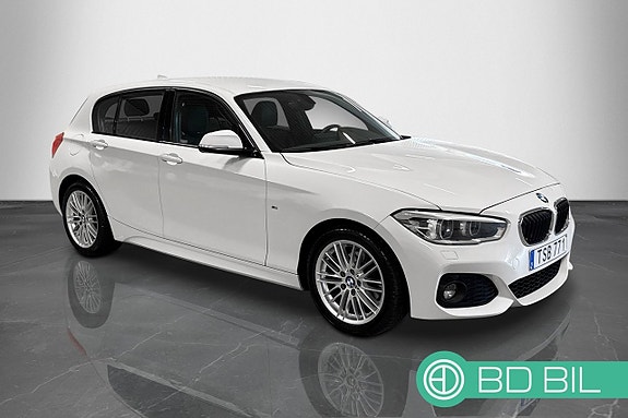 BMW 120i 6 of 21