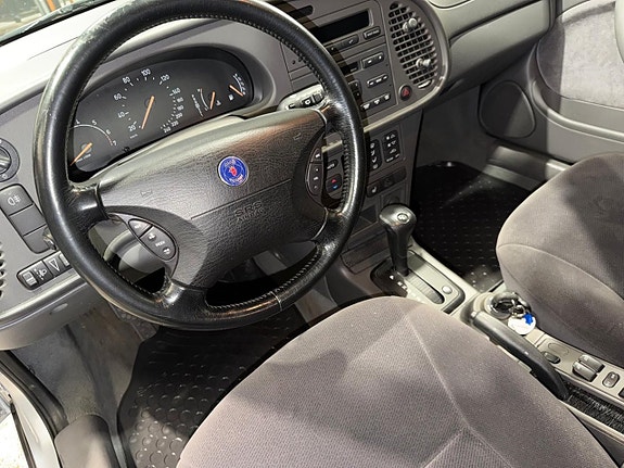 Saab 9-3 10 of 11