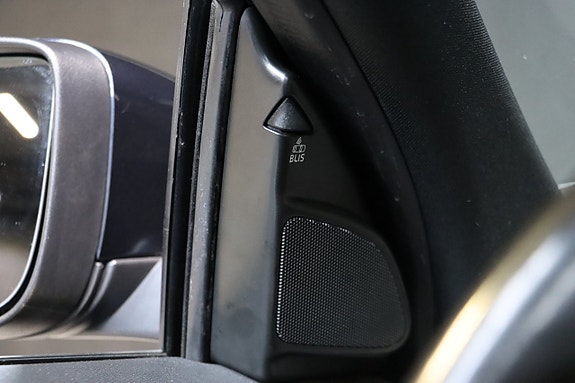 Volvo XC60 26 of 27