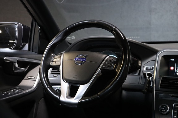 Volvo XC60 18 of 27