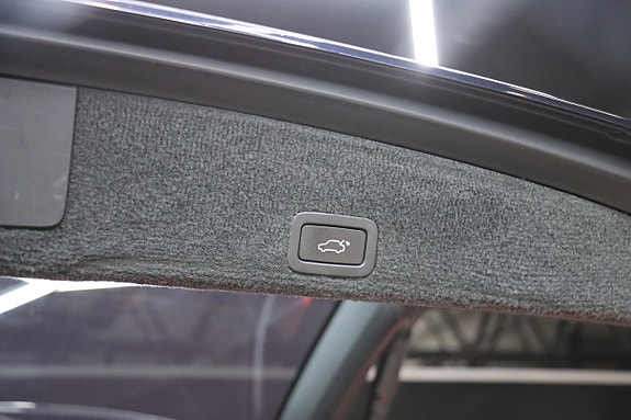 Volvo XC60 17 of 27