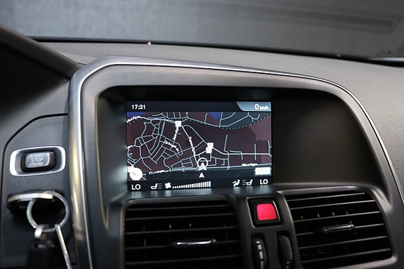 Volvo XC60 22 of 27