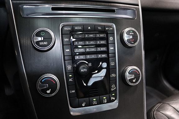 Volvo XC60 20 of 27