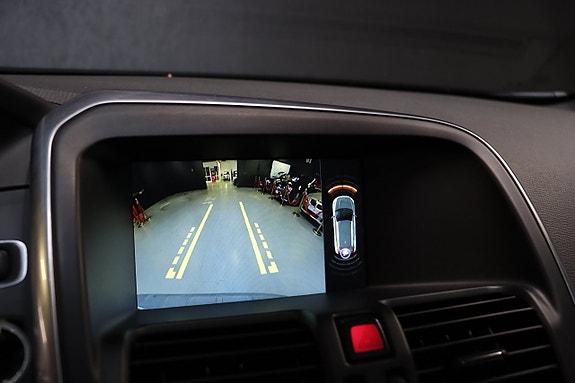 Volvo XC60 23 of 27
