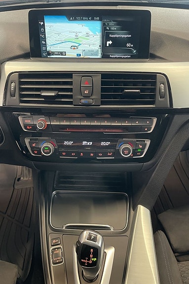BMW 320d 12 of 14