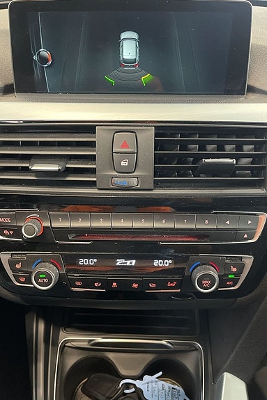 BMW 320d 13 of 14