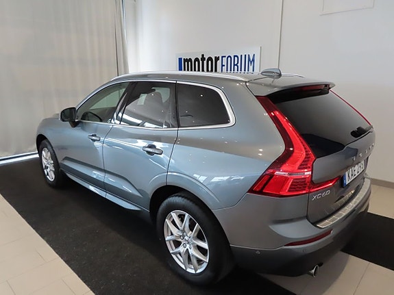 Volvo XC60 3 of 5