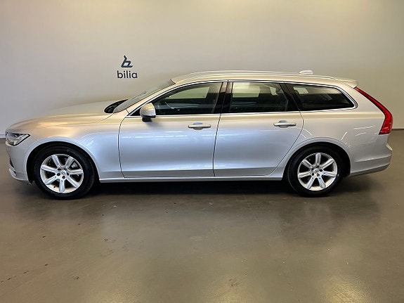 Volvo V90 2 of 5