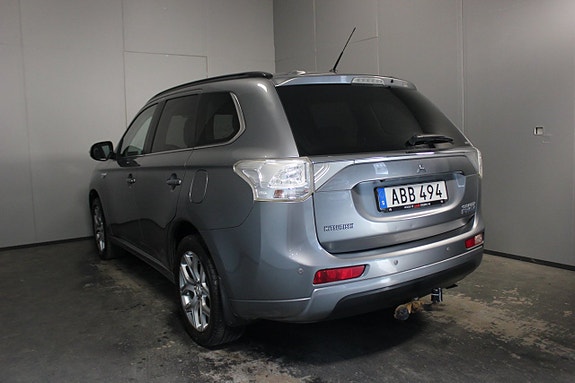 Mitsubishi Outlander 3 of 5