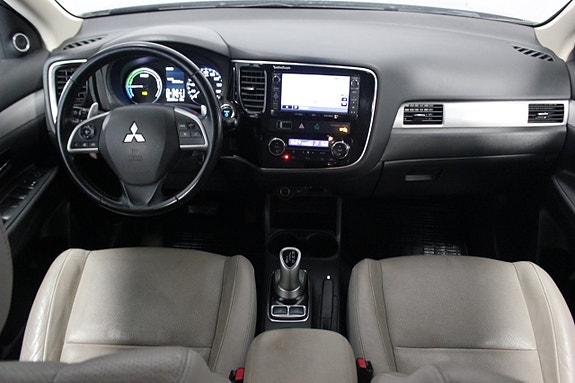 Mitsubishi Outlander 13 of 21