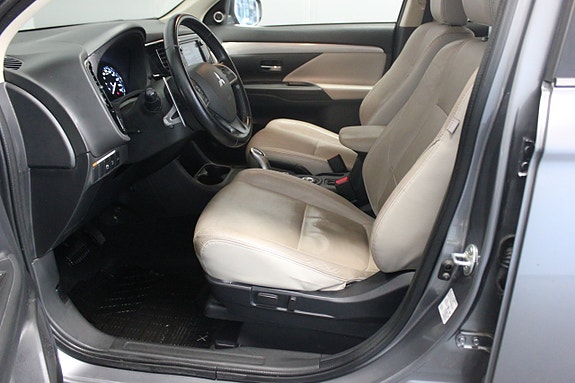 Mitsubishi Outlander 9 of 21