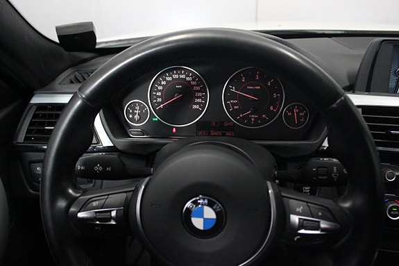 BMW 318d 19 of 26