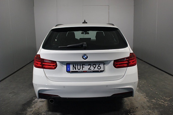 BMW 318d 6 of 26