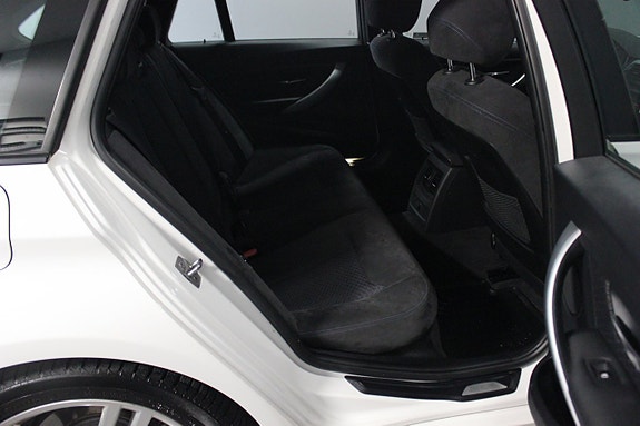 BMW 318d 15 of 26