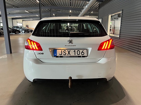 Peugeot 308 5 of 5
