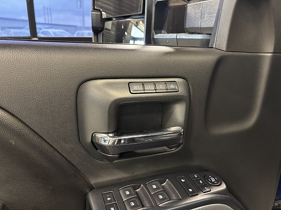 Chevrolet Silverado 2500 22 of 27