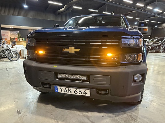 Chevrolet Silverado 2500 24 of 27