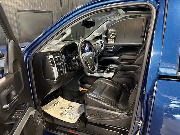 Chevrolet Silverado 2500 7 of 27