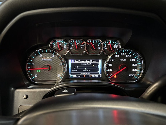 Chevrolet Silverado 2500 9 of 27