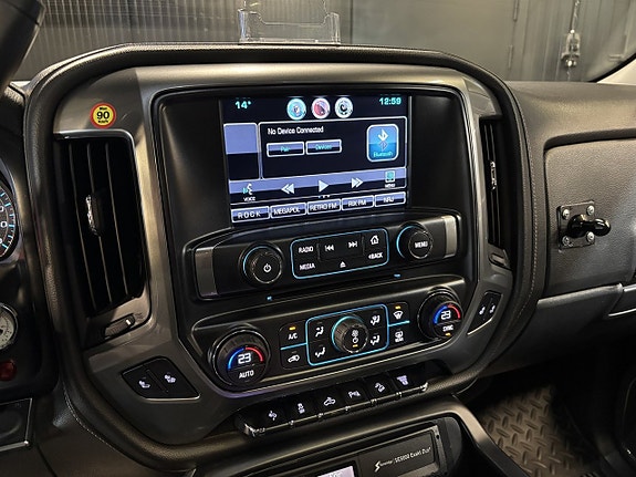 Chevrolet Silverado 2500 13 of 27