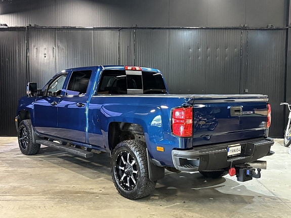 Chevrolet Silverado 2500 4 of 27