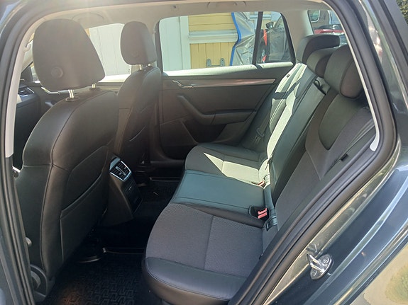 Skoda Octavia 9 of 22