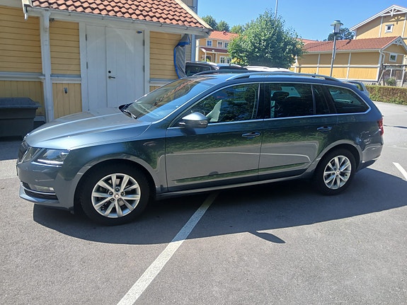 Skoda Octavia 3 of 22