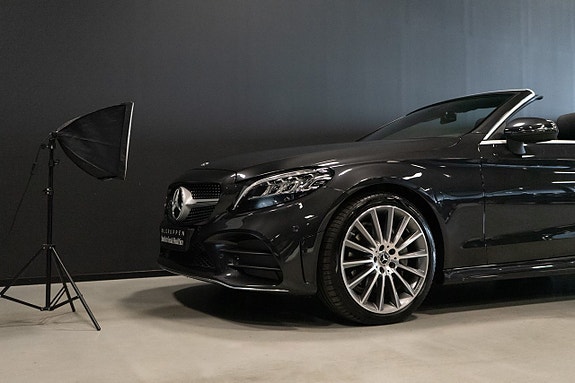 Mercedes-Benz C200 7 of 19