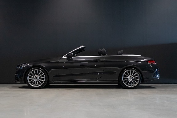 Mercedes-Benz C200 2 of 19