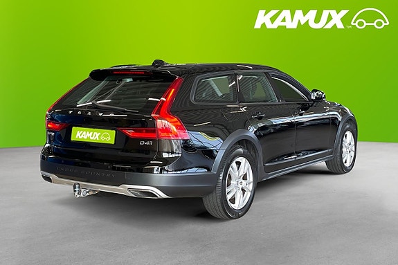Volvo V90 Cross Country 4 of 5