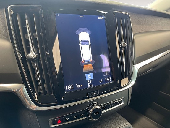 Volvo V90 Cross Country 13 of 16